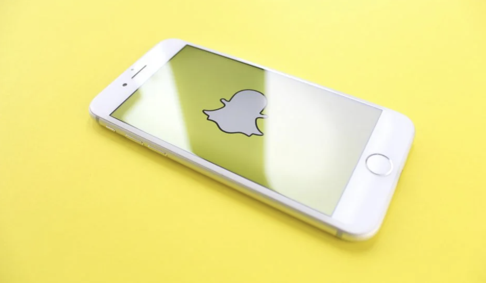 Surprise pour les internautes, Snapchat veut monnayer ses filtres AR
